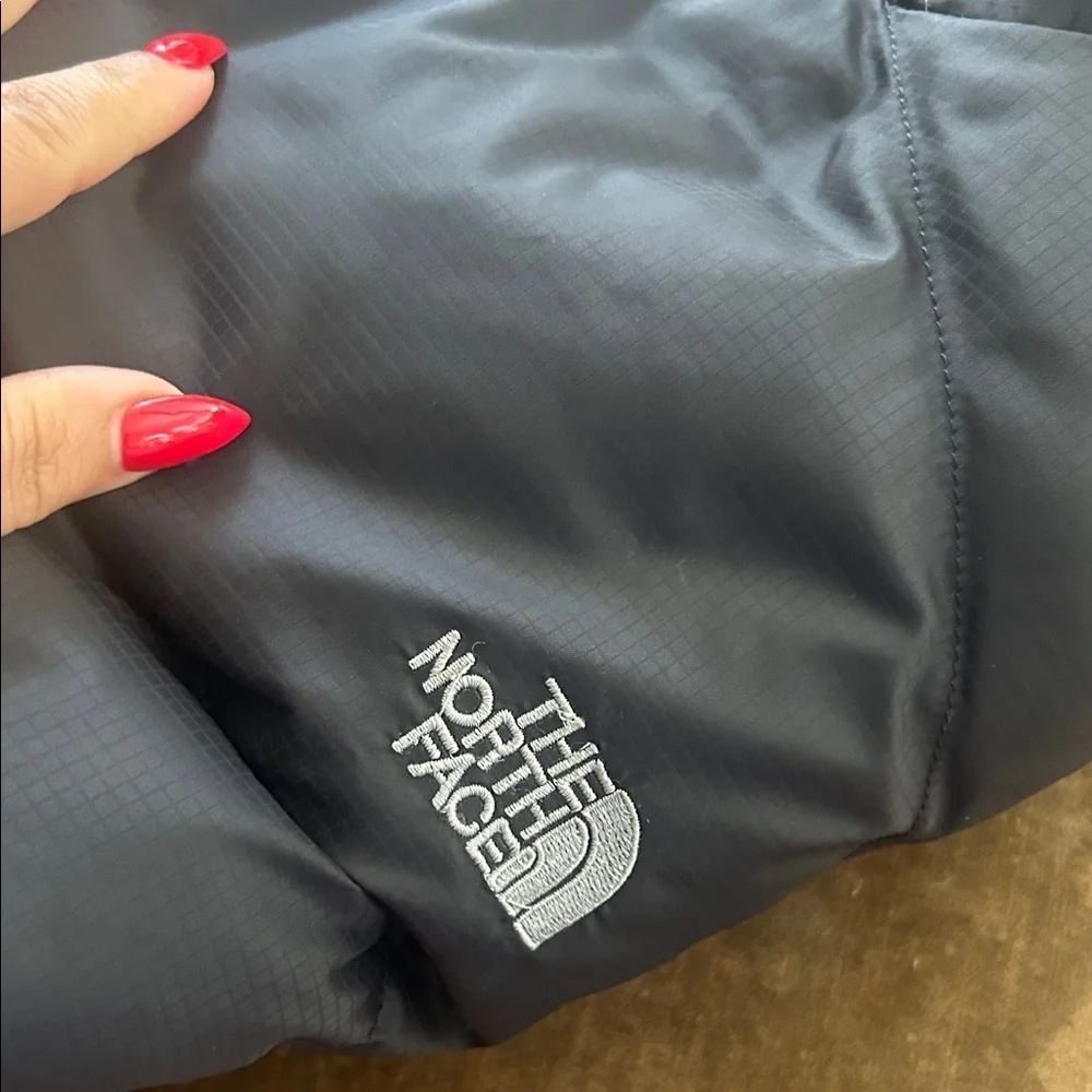 The North Face Men's Charcoal Puffer Jacket